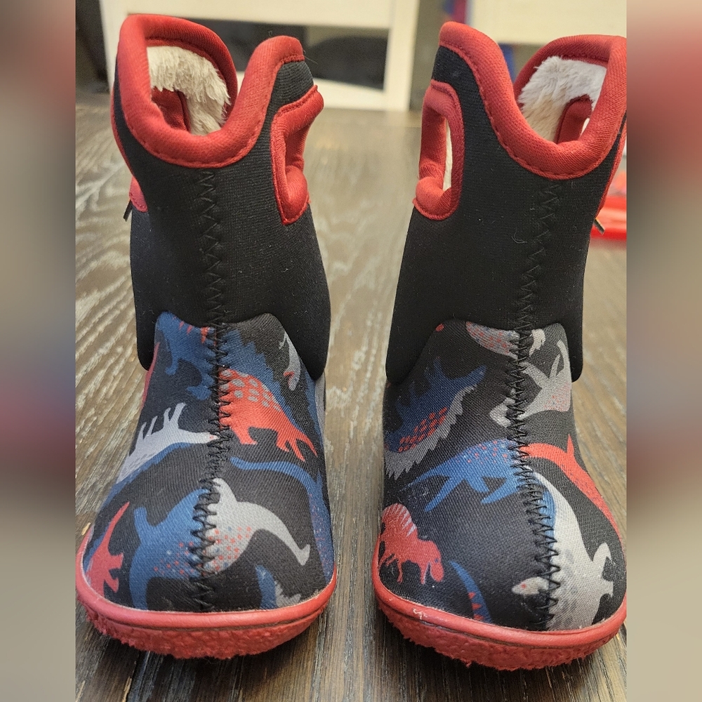 BOGS Dino boots